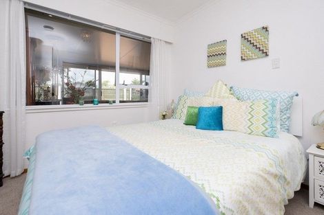 Photo of property in 16 Montjoy Street, Stratford, 4332