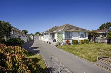 Photo of property in 33 Dunstan Crescent, Hornby, Christchurch, 8042