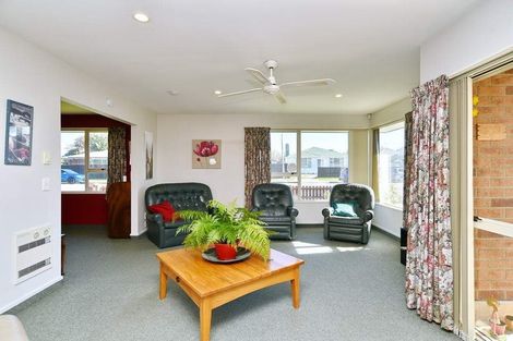 Photo of property in 52a Durham Street, Rangiora, 7400