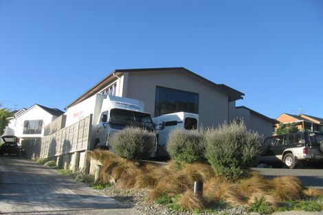 Photo of property in 5 Pilot Lane, Whitby, Porirua, 5024