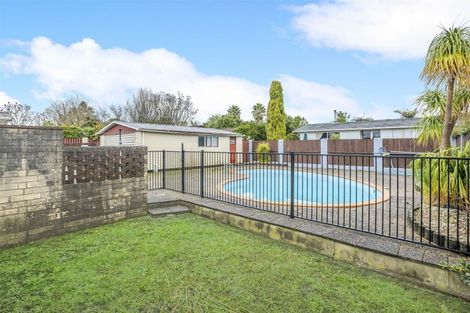 Photo of property in 30 Sunnypark Avenue, Rosehill, Papakura, 2113