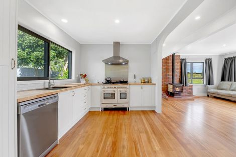 Photo of property in 126 Holmes Road, Waiuku, 2682