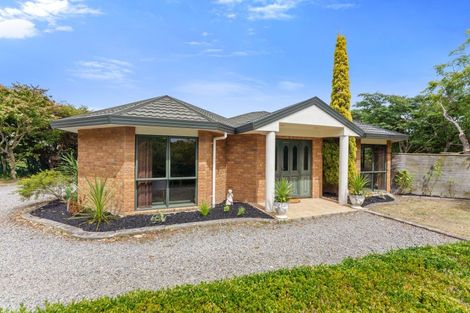 Photo of property in 10 Tararua Crescent, Otaki, 5512