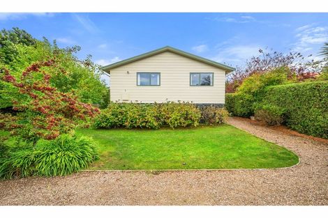 Photo of property in 8 Tau Crescent, Diamond Harbour, 8972