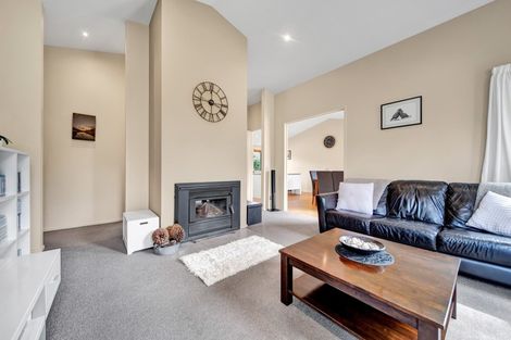 Photo of property in 89 Tape Road, Hillsborough, New Plymouth, 4372