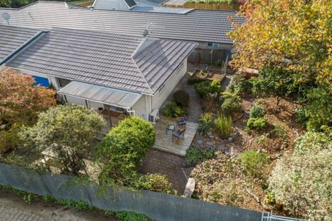 Photo of property in 25b Pehi Kupa Street, Waikanae, 5036