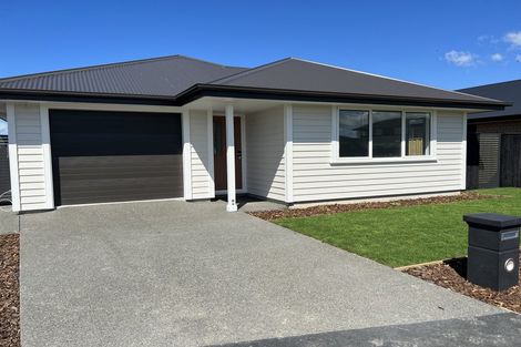 Photo of property in 60 Skibbereen Drive, Halswell, Christchurch, 8025