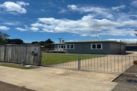 Photo of property in 121 College Road, Edgecumbe, 3120