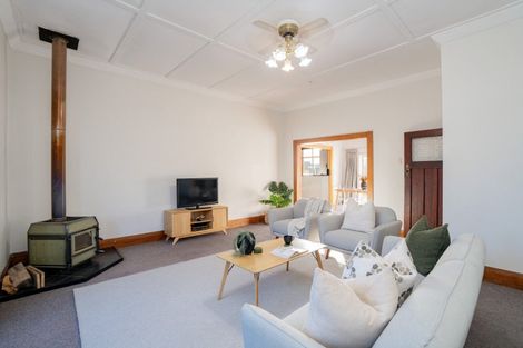 Photo of property in 24 Park Street, Winton, 9720