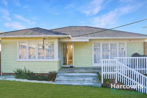 Photo of property in 11 Kamara Road, Glen Eden, Auckland, 0602