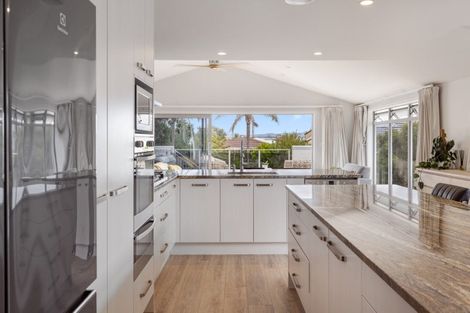 Photo of property in 40 Oceanview Road, Mount Maunganui, 3116