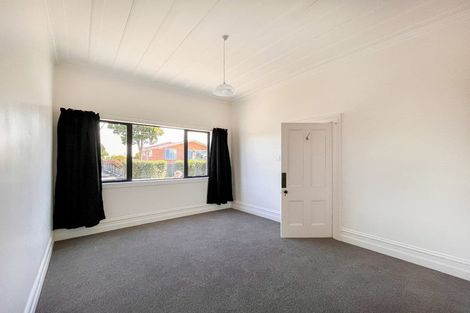 Photo of property in 4 Cross Street, Milton, 9220