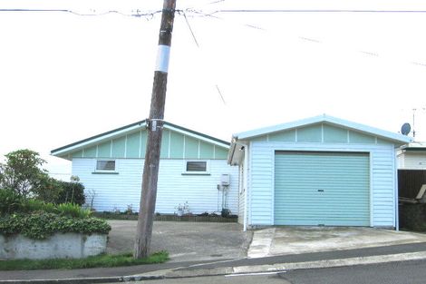 Photo of property in 2 Cara Crescent, Paparangi, Wellington, 6037