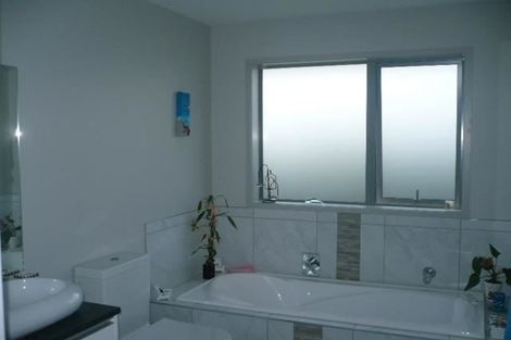 Photo of property in 1 Kilbryde Crescent, Pokeno, 2402