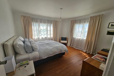 Photo of property in 20 Ocean Parade, Pukerua Bay, 5026