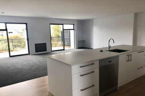 Photo of property in 5 Bellbird Lane, Marshland, Christchurch, 8083