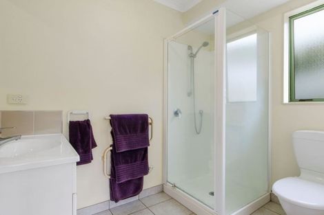 Photo of property in 14 Tauranga Place, Orewa, 0931