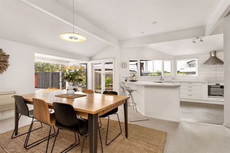 Photo of property in 58 Weka Street, Fendalton, Christchurch, 8041