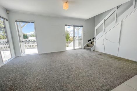 Photo of property in 1/43 Hutchinson Avenue, New Lynn, Auckland, 0600