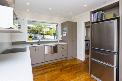 Photo of property in 9 Kiwi Street, Heretaunga, Upper Hutt, 5018