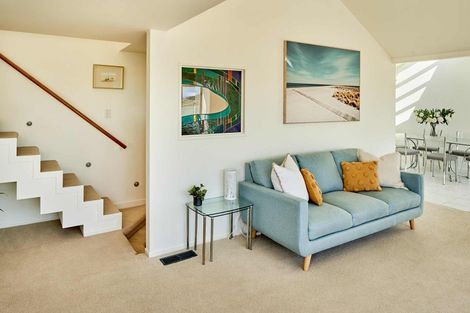 Photo of property in 19 Moana Road, Plimmerton, Porirua, 5026