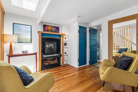 Photo of property in 33 Tawa Street, Oneroa, Waiheke Island, 1081