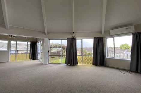 Photo of property in 1/46 Highland Park Drive, Highland Park, Auckland, 2010
