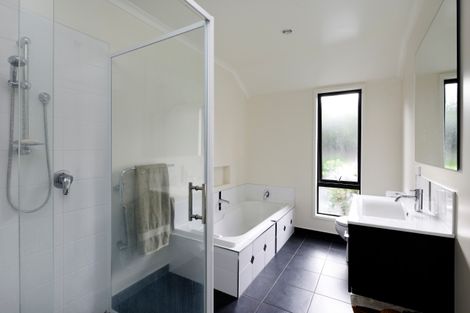 Photo of property in 32 Hollyman Road, Hira, Nelson, 7071