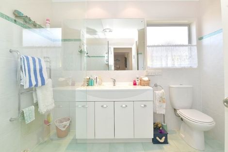 Photo of property in 93a Florence Avenue, Orewa, 0931