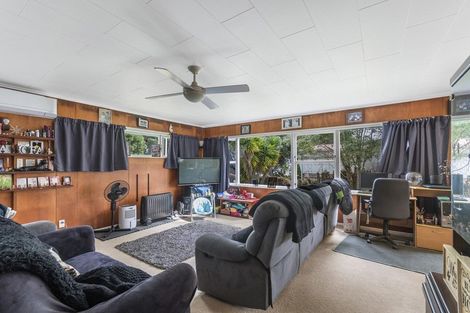 Photo of property in 37 Mcinnes Road, Weymouth, Auckland, 2103