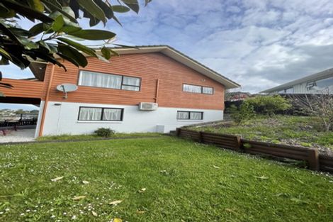 Photo of property in 2/13 Naviti Place, Browns Bay, Auckland, 0630