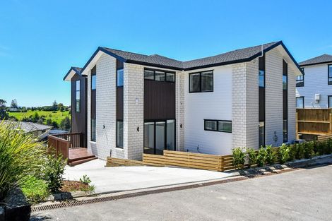 Photo of property in 32 Jabal Crescent, Totara Park, Auckland, 2105