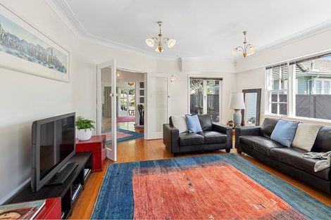 Photo of property in 57 Inglis Street, Seatoun, Wellington, 6022