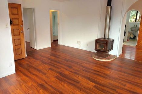 Photo of property in 8 Caen Road, Panmure, Auckland, 1072