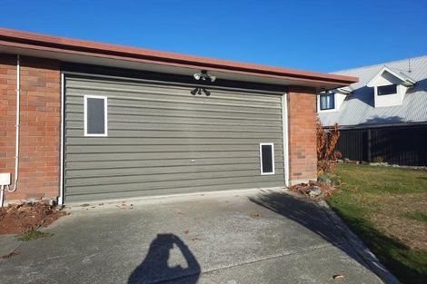 Photo of property in 6 Chokebore Place, Sockburn, Christchurch, 8042