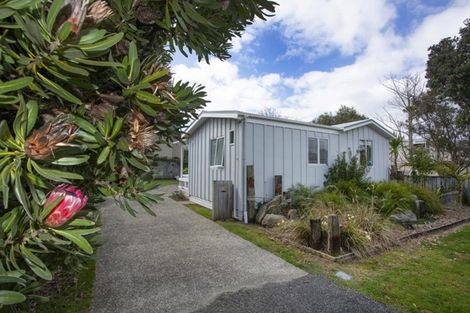 Photo of property in 144a Kiwi Road, Whangamata, 3620