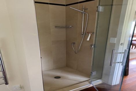 Photo of property in 90 Awa Road, Seatoun, Wellington, 6022