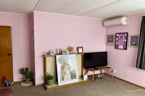 Photo of property in 74 Tireti Road, Titahi Bay, Porirua, 5022