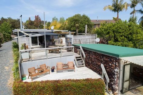 Photo of property in 10 Falls View Road, Haruru, 0204