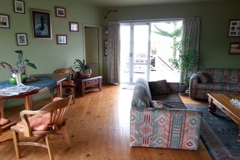 Photo of property in 23 Ferry Parade, Herald Island, Auckland, 0618