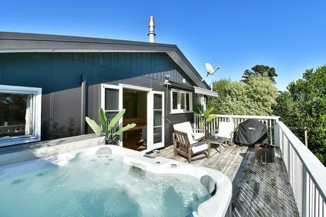 Photo of property in 12 Foster Crescent, Snells Beach, 0920