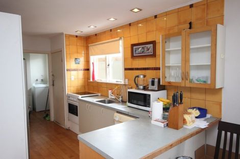 Photo of property in 50 Megan Avenue, Pakuranga Heights, Auckland, 2010