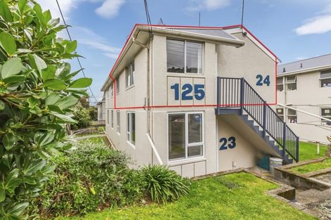 Photo of property in 24/125 Queens Drive, Lyall Bay, Wellington, 6022