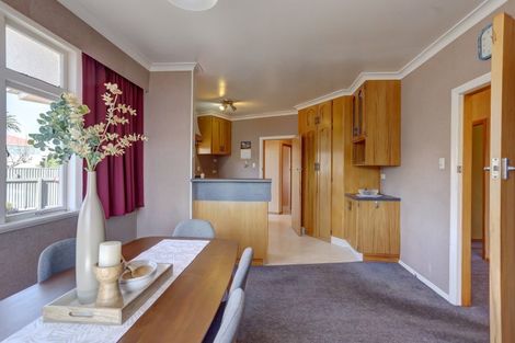 Photo of property in 44 Hadfield Crescent, College Estate, Whanganui, 4500