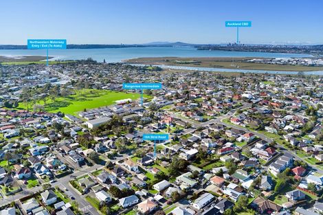 Photo of property in 1/18 Strid Road, Te Atatu South, Auckland, 0610