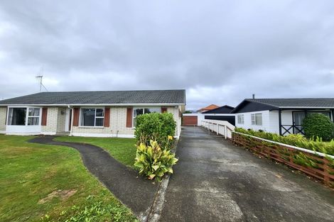 Photo of property in 50 Rimu Street, Levin, 5510