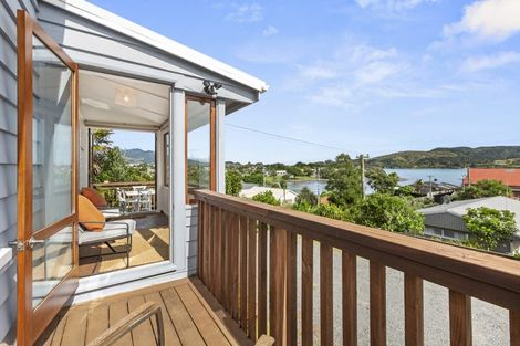 Photo of property in 49b Wallis Street, Raglan, 3225