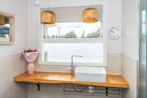 Photo of property in 15 Matthews Crescent, Melville, Hamilton, 3206