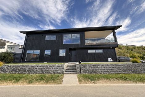 Photo of property in 89 Oak Road, Poraiti, Napier, 4112