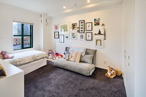 Photo of property in Tennyson Apartments, 11/25 Tennyson Street, Te Aro, Wellington, 6011
